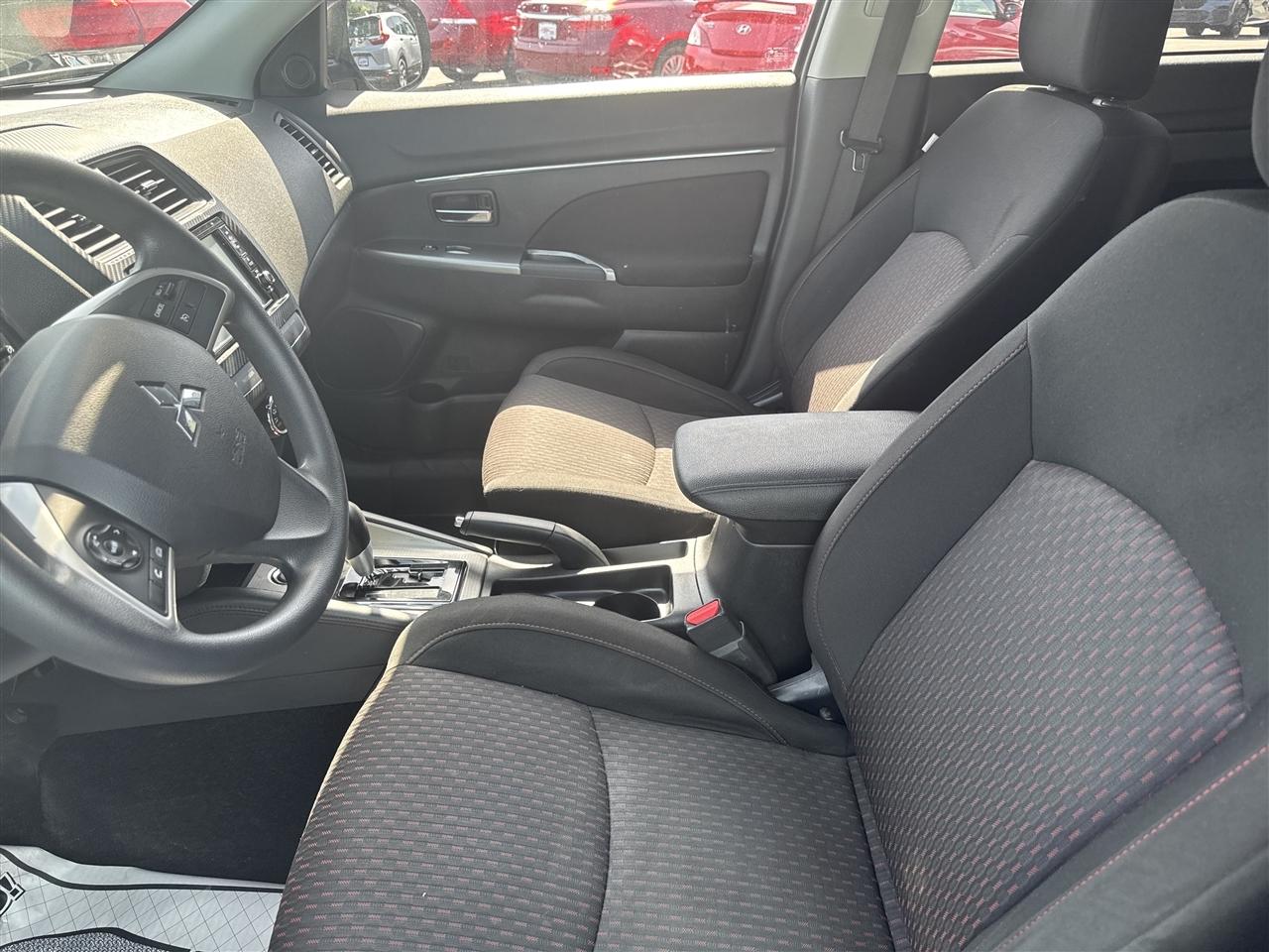 Mitsubishi Outlander Sport ES 2.0 AWC CVT 2018