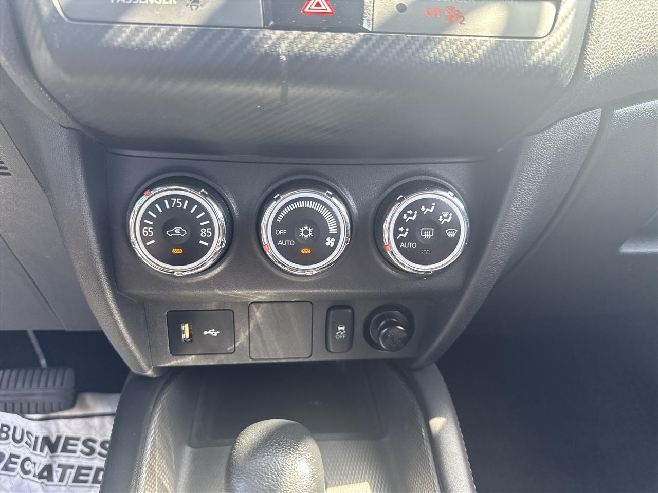 Mitsubishi Outlander Sport ES 2.0 AWC CVT 2018