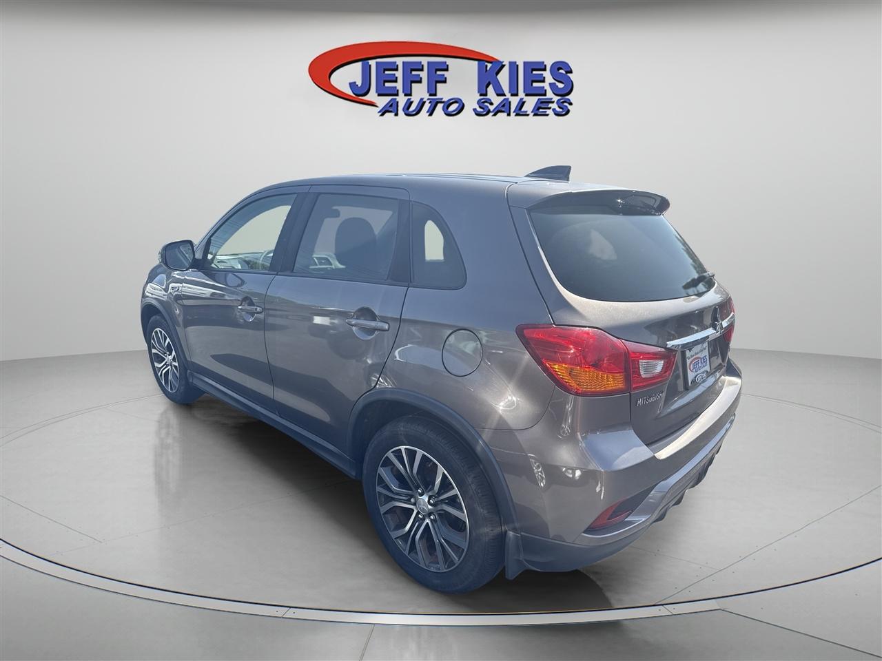 Mitsubishi Outlander Sport ES 2.0 AWC CVT 2018