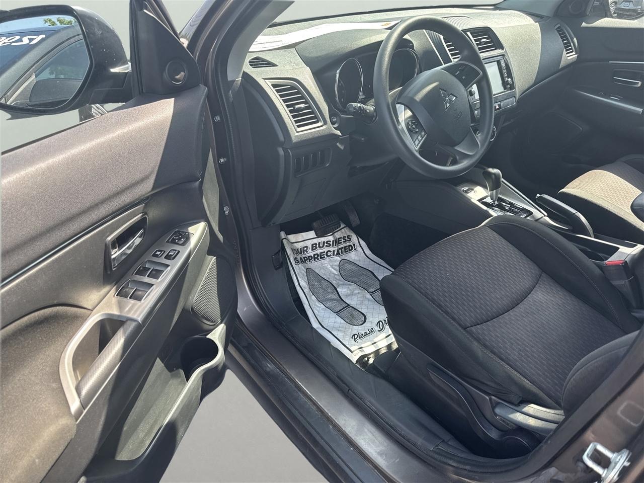 Mitsubishi Outlander Sport ES 2.0 AWC CVT 2018