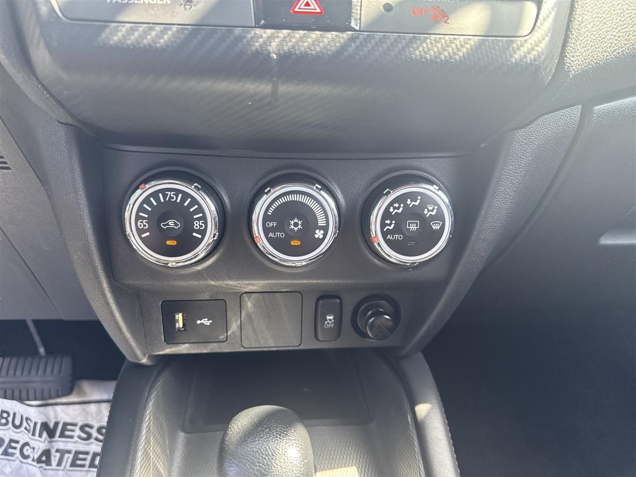 Mitsubishi Outlander Sport ES 2.0 AWC CVT 2018
