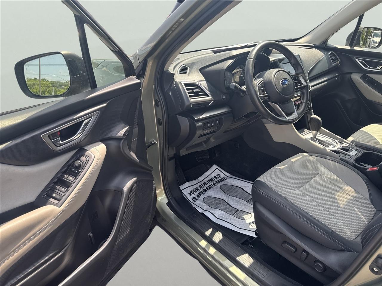 Subaru Forester Premium CVT 2021