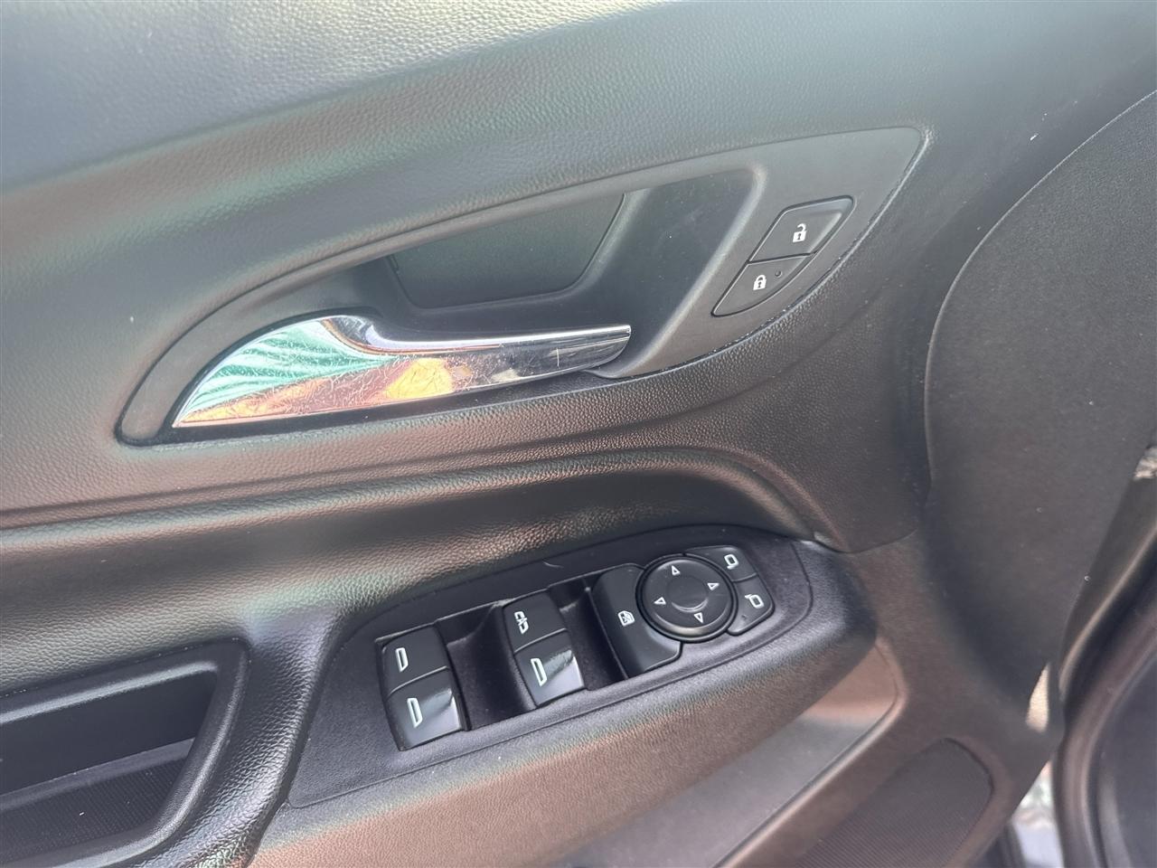 Chevrolet Equinox AWD 4dr LT w/1LT 2018