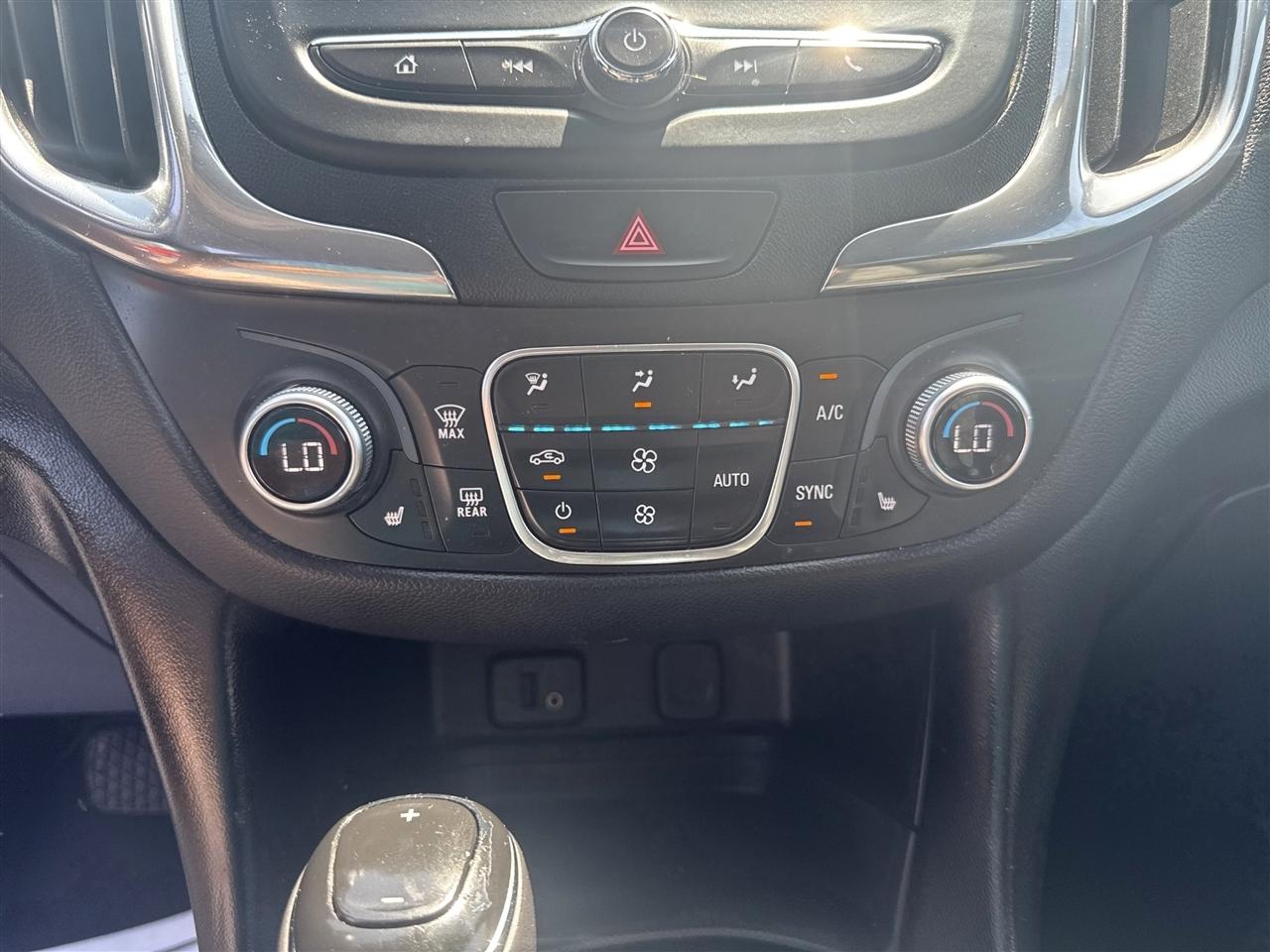 Chevrolet Equinox AWD 4dr LT w/1LT 2018