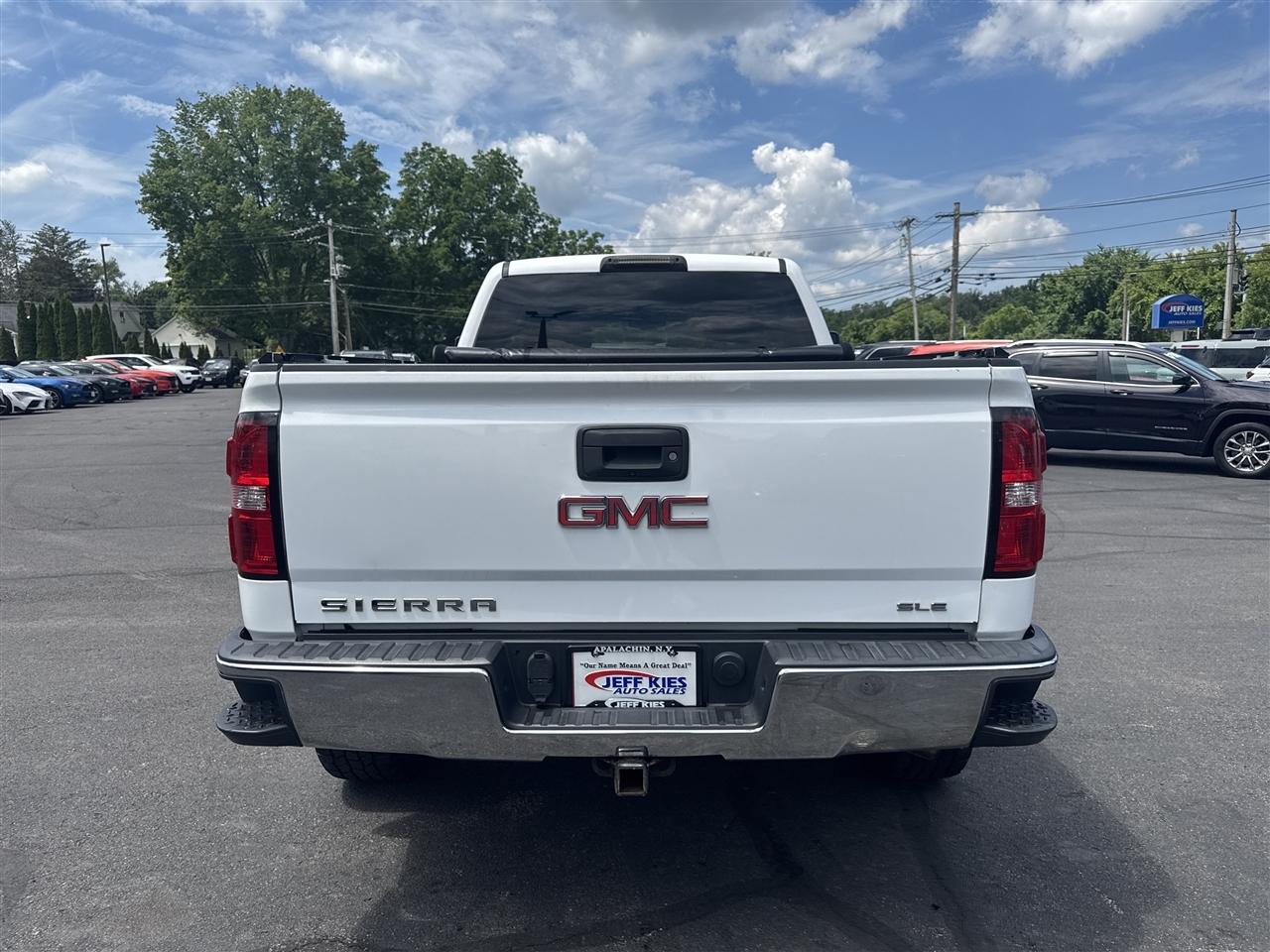 GMC Sierra 1500 4WD Crew Cab 153.0" SLE 2016