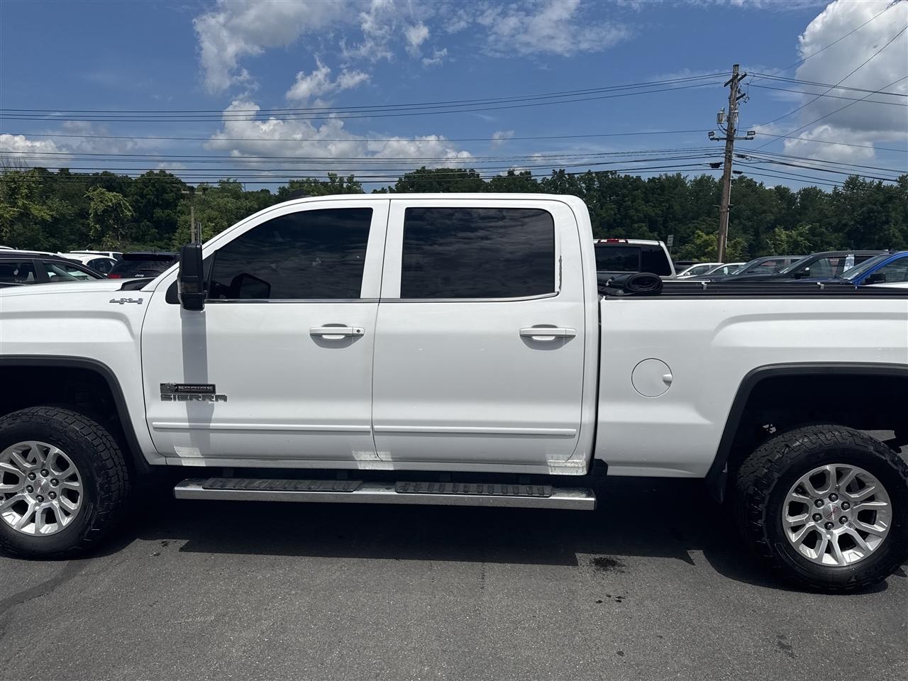 GMC Sierra 1500 4WD Crew Cab 153.0" SLE 2016