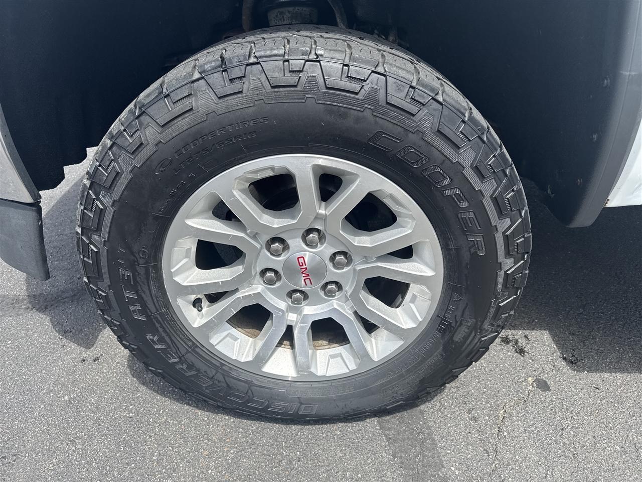 GMC Sierra 1500 4WD Crew Cab 153.0" SLE 2016
