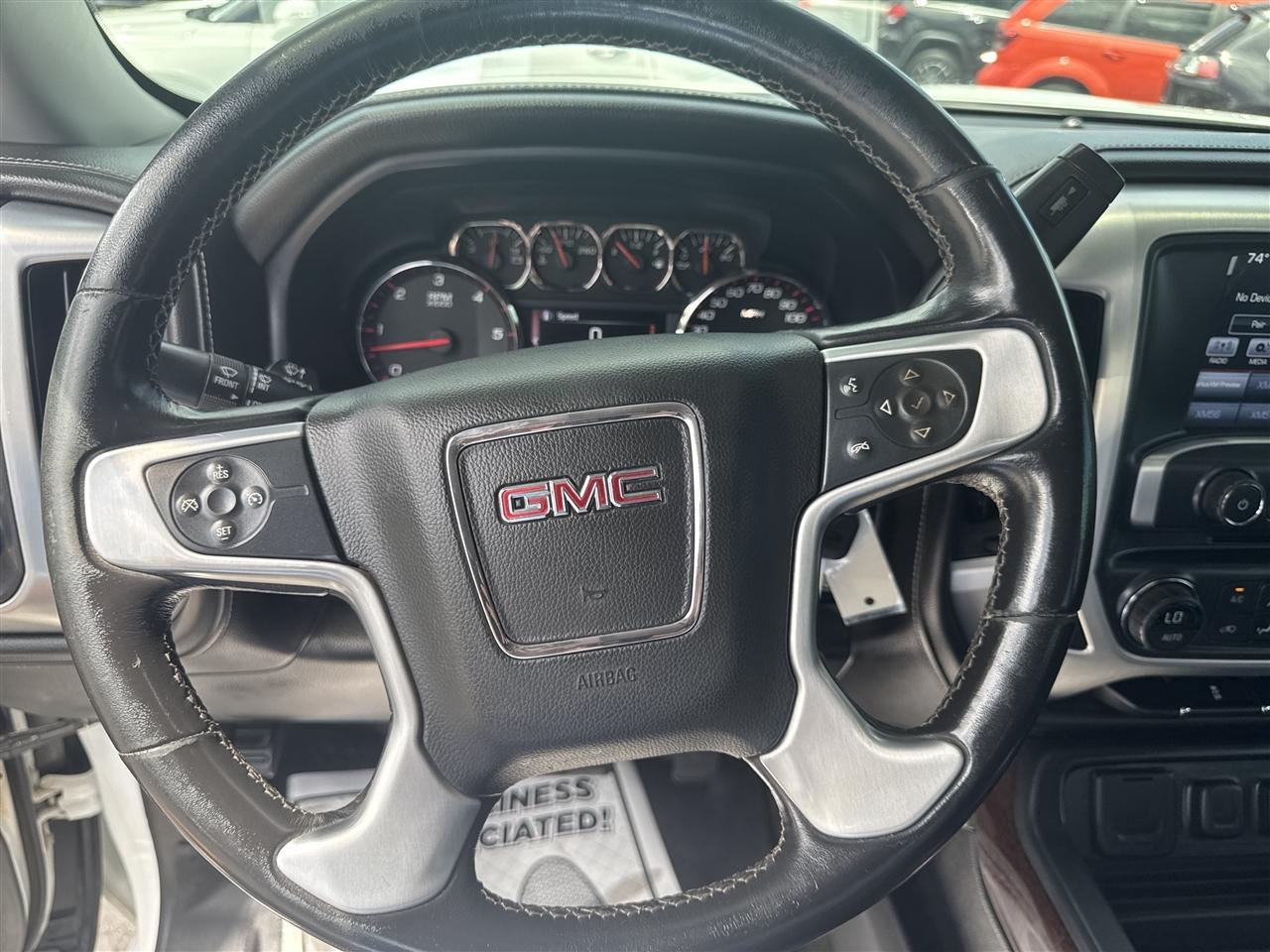 GMC Sierra 1500 4WD Crew Cab 153.0" SLE 2016