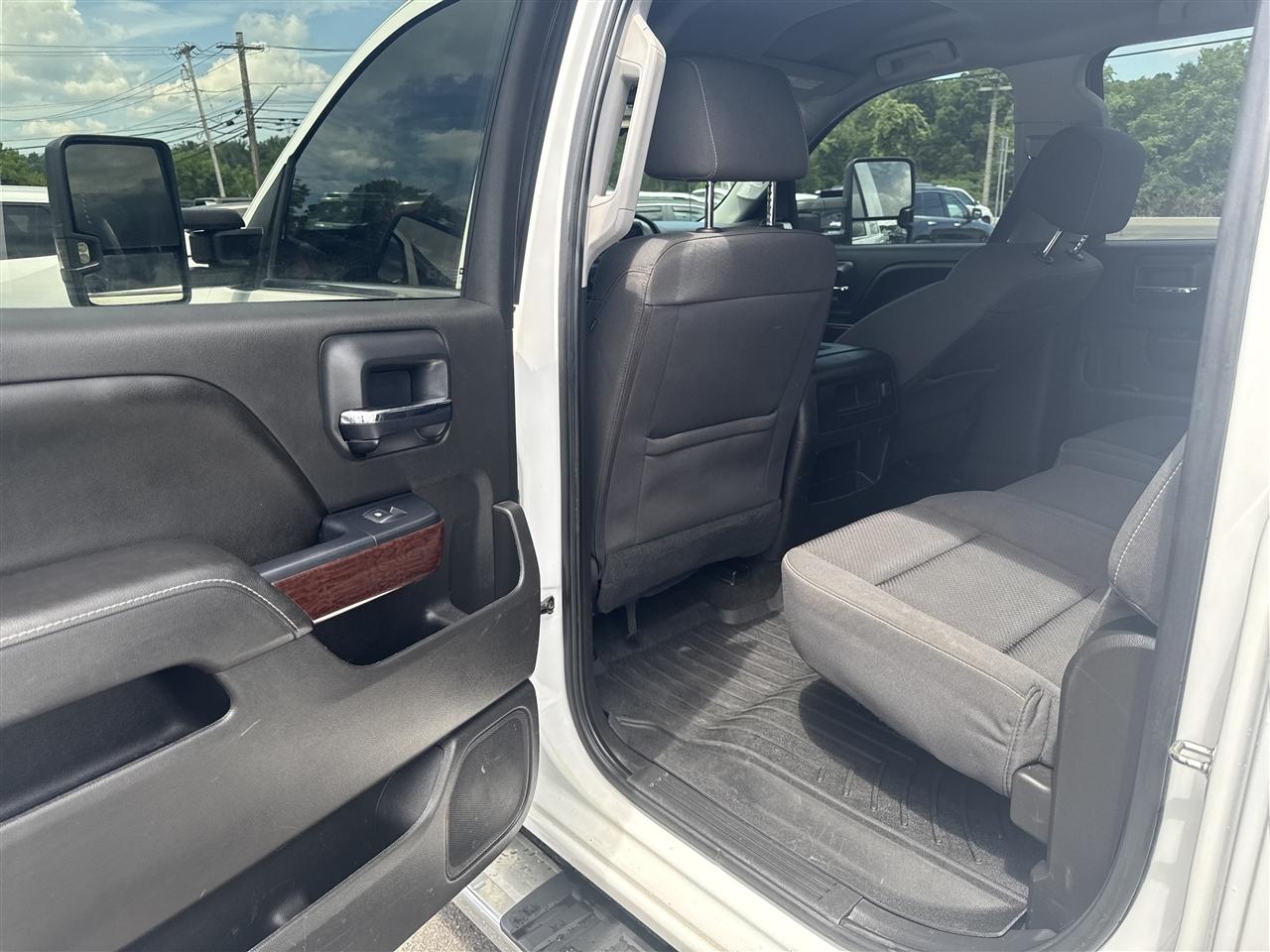 GMC Sierra 1500 4WD Crew Cab 153.0" SLE 2016