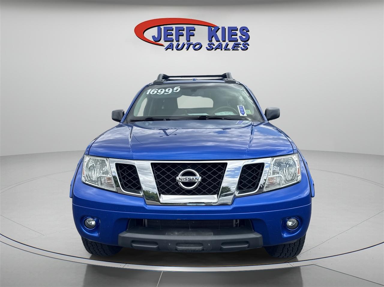 Nissan Frontier 2WD Crew Cab SWB Manual SV 2013