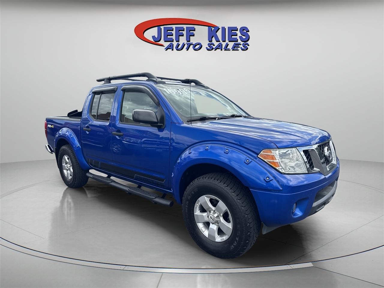 Nissan Frontier 2WD Crew Cab SWB Manual SV 2013