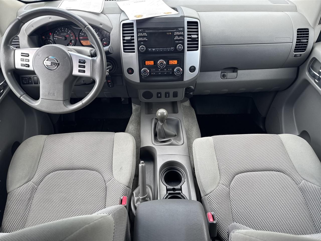 Nissan Frontier 2WD Crew Cab SWB Manual SV 2013