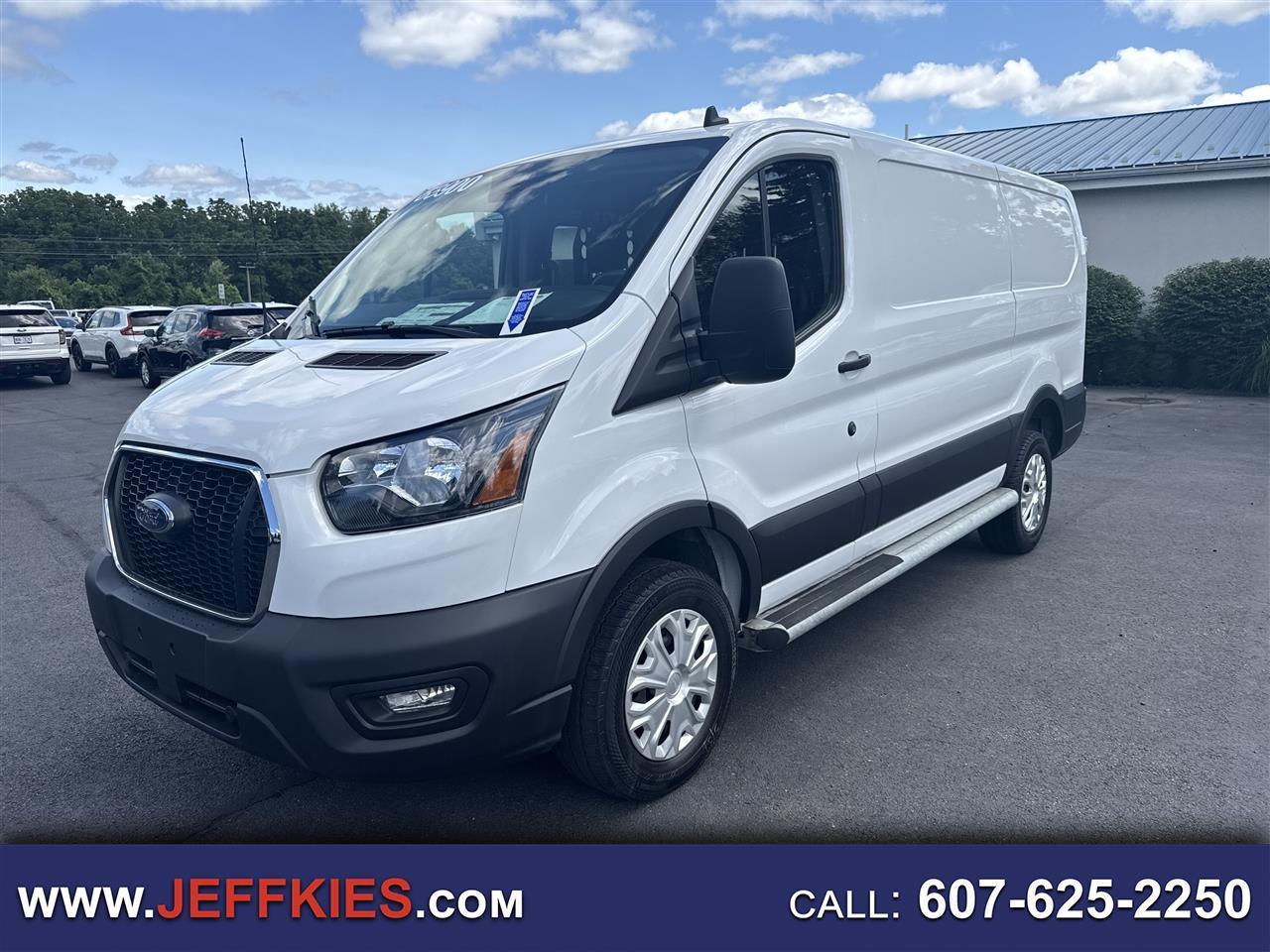 2025 Ford Transit Cargo Van T-250 130" Low Rf 9070 GVWR RWD