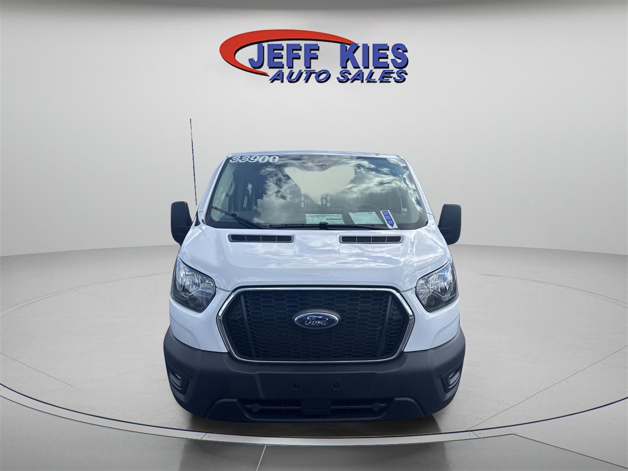 Ford Transit Cargo Van T-250 130" Low Rf 9070 GVWR RWD 2025
