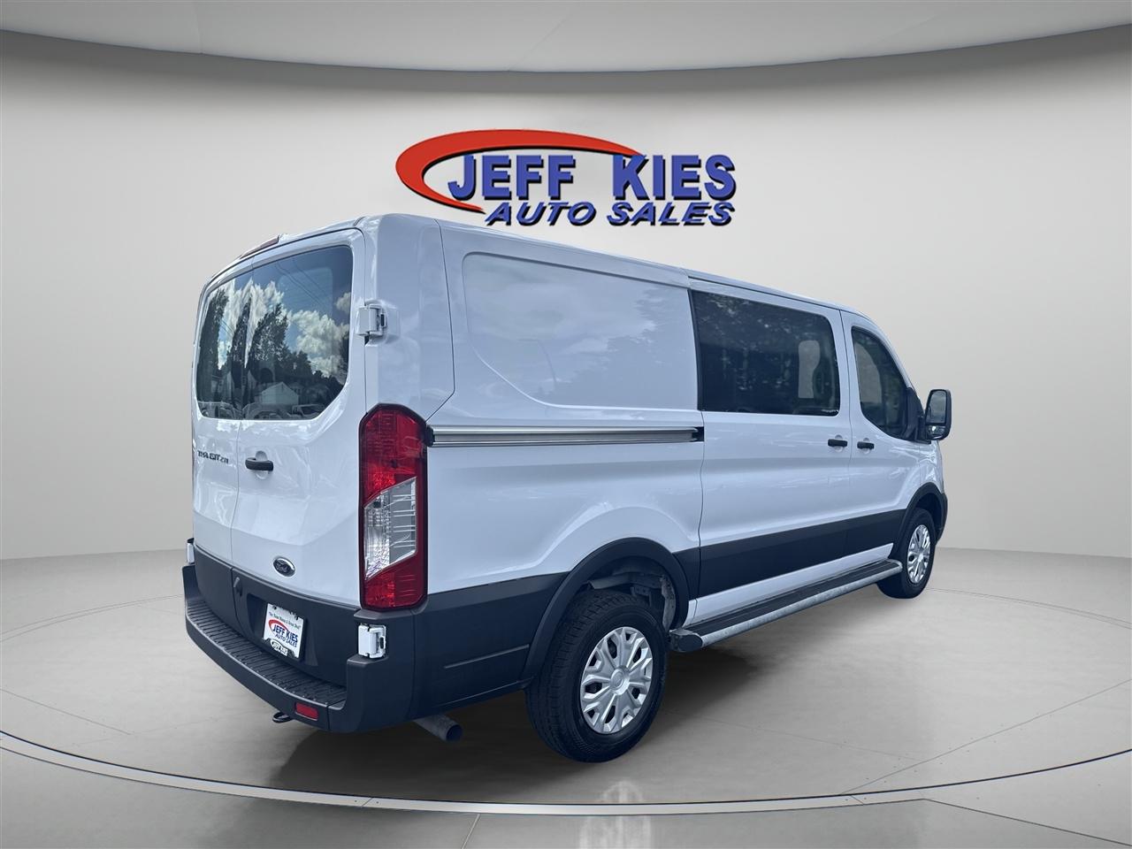 Ford Transit Cargo Van T-250 130" Low Rf 9070 GVWR RWD 2025