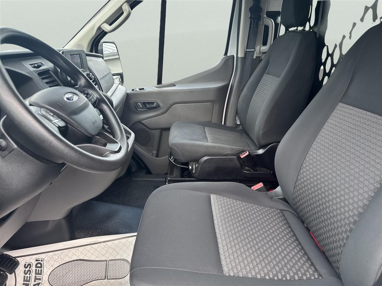 Ford Transit Cargo Van T-250 130" Low Rf 9070 GVWR RWD 2025
