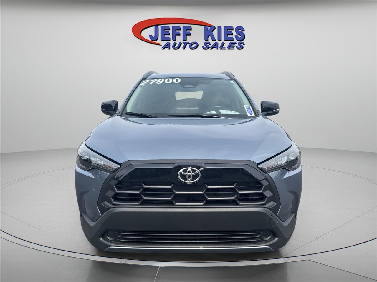 Toyota Corolla Cross LE 2WD (Natl) 2026