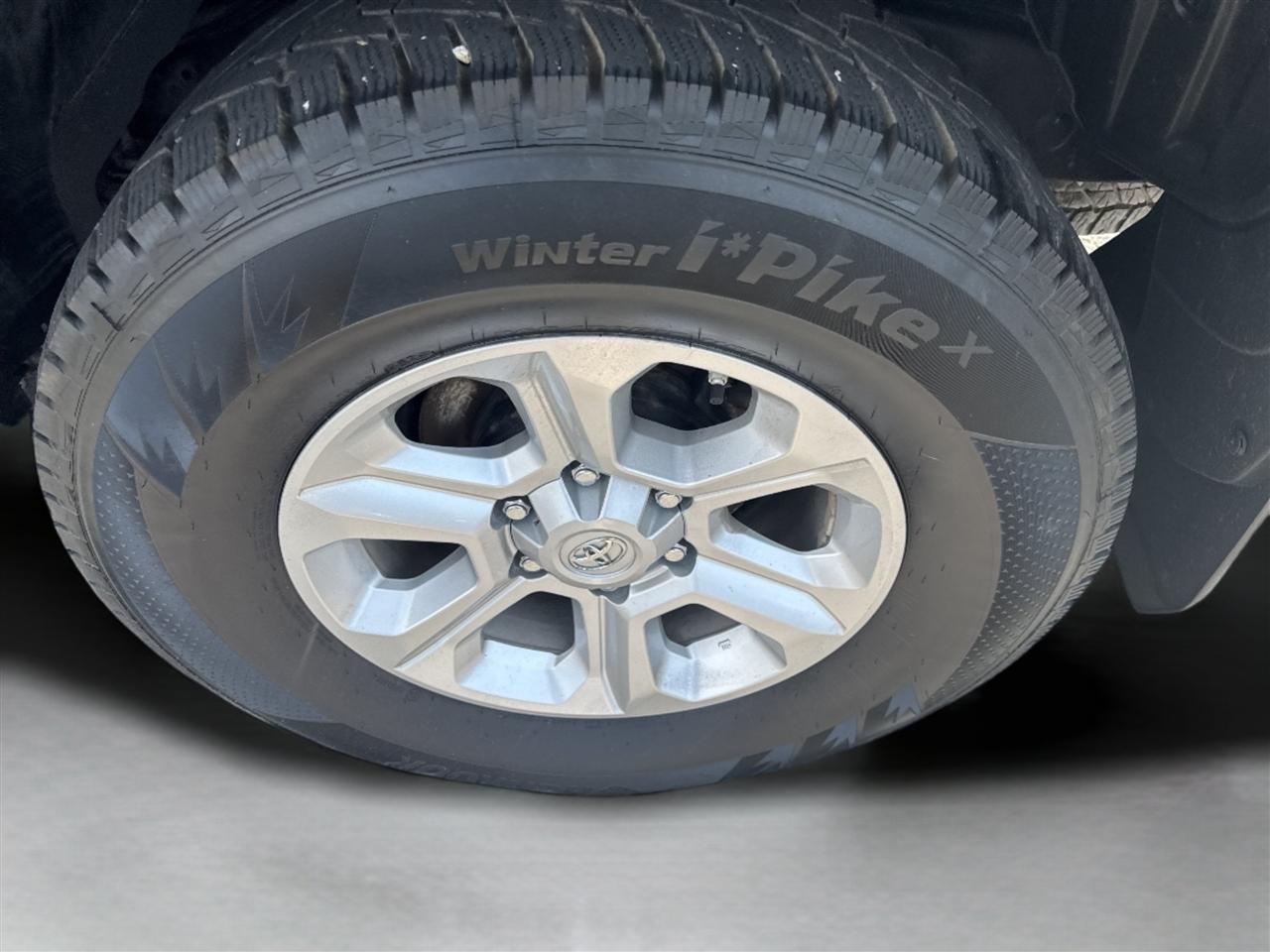 Toyota 4Runner SR5 Premium 4WD (Natl) 2021