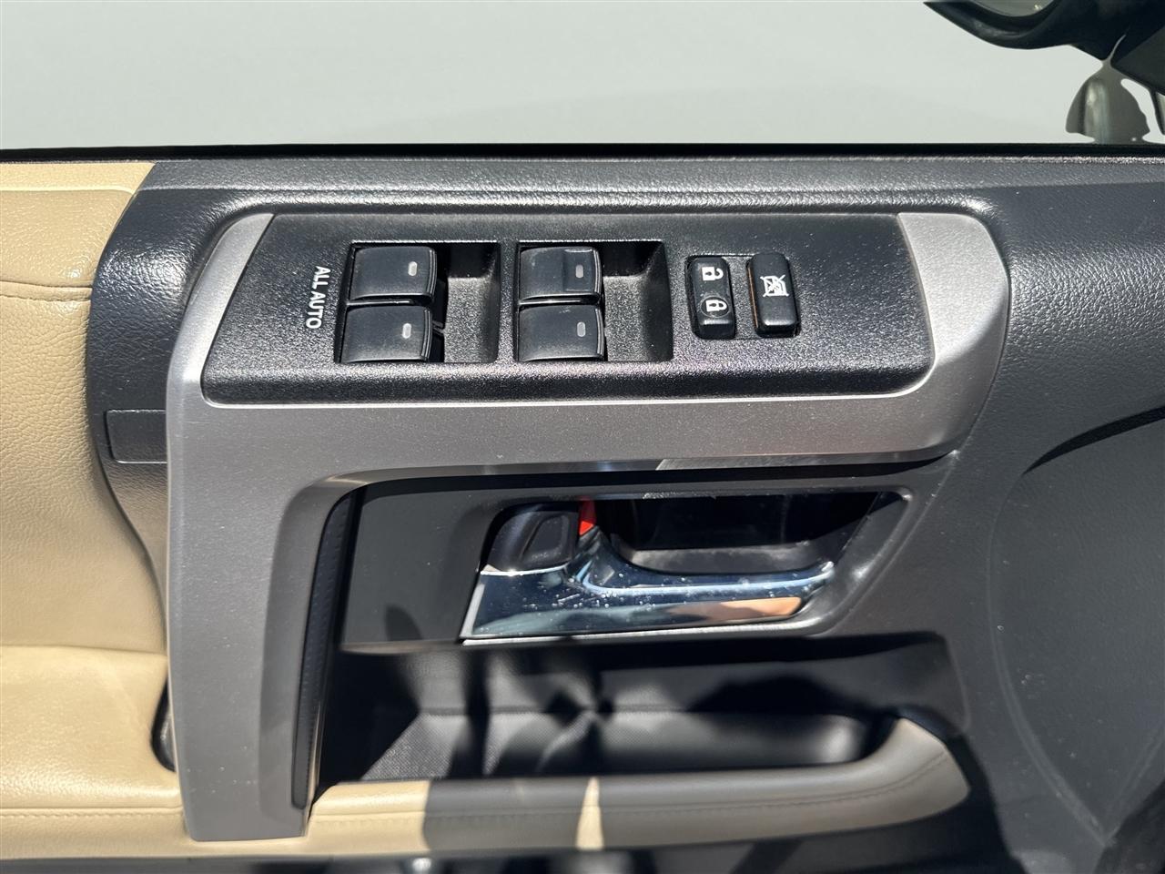 Toyota 4Runner SR5 Premium 4WD (Natl) 2021
