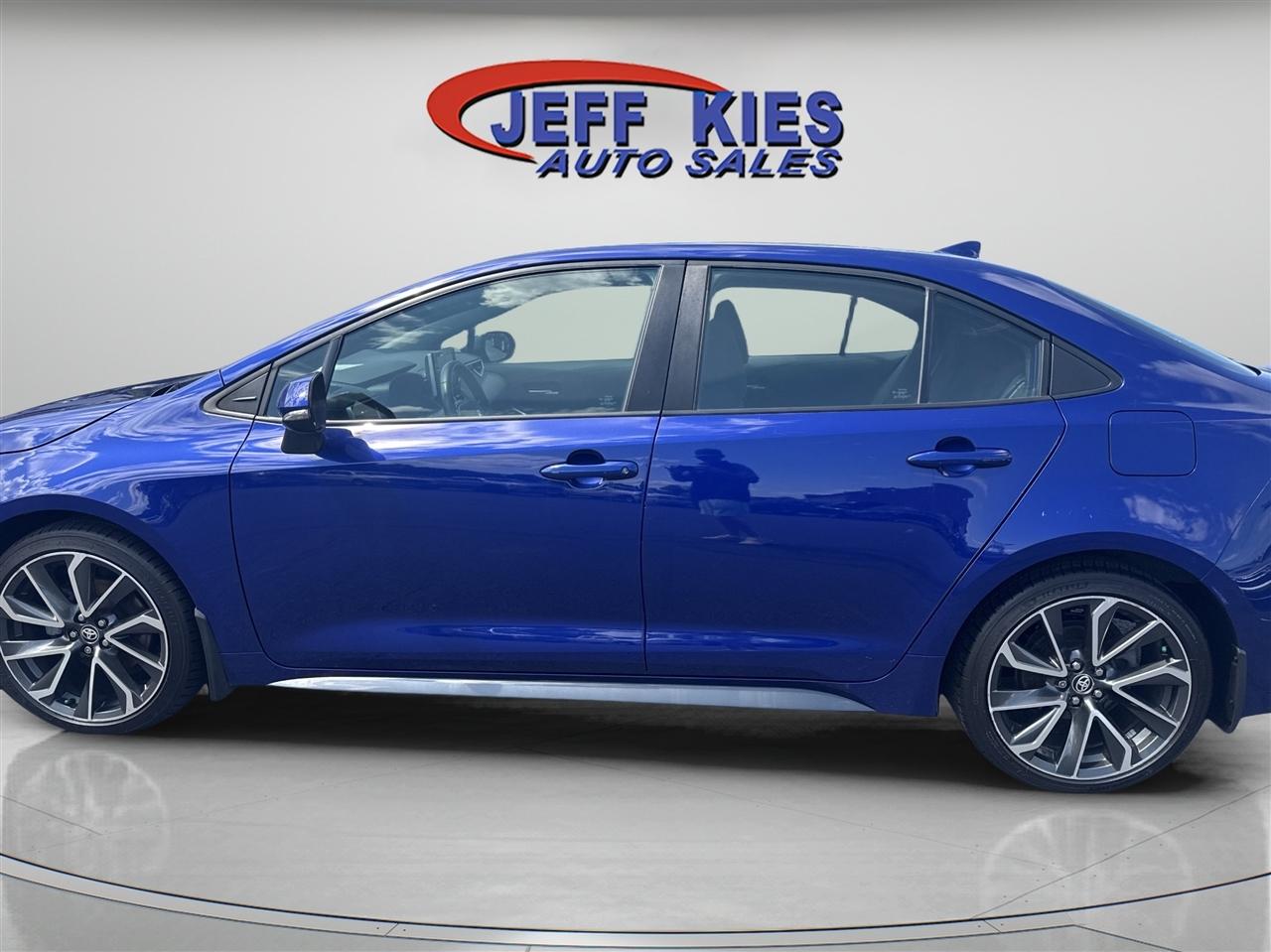 Toyota Corolla SE Manual (Natl) 2020