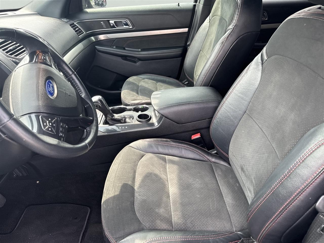 Ford Explorer XLT FWD 2019