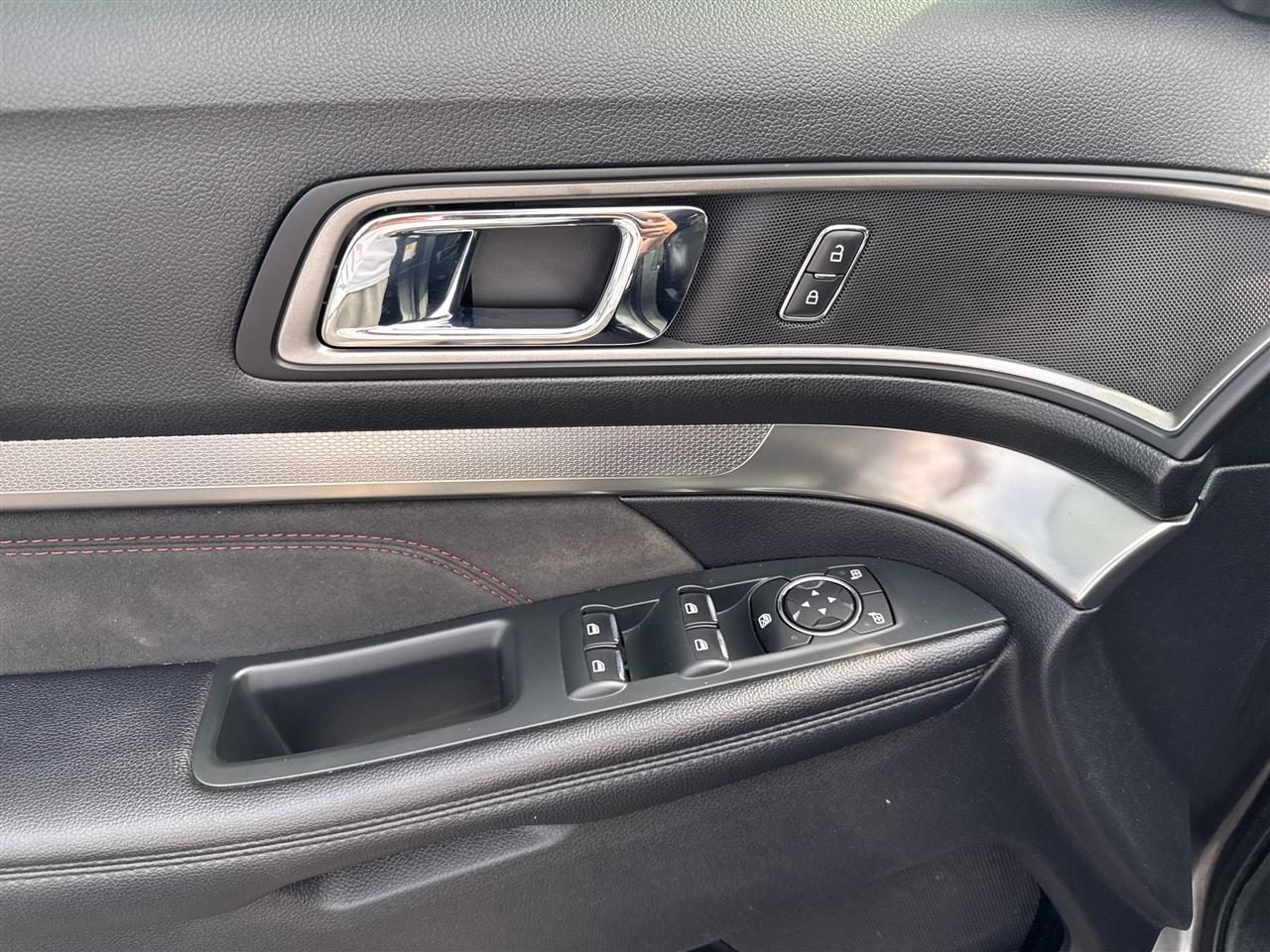 Ford Explorer XLT FWD 2019