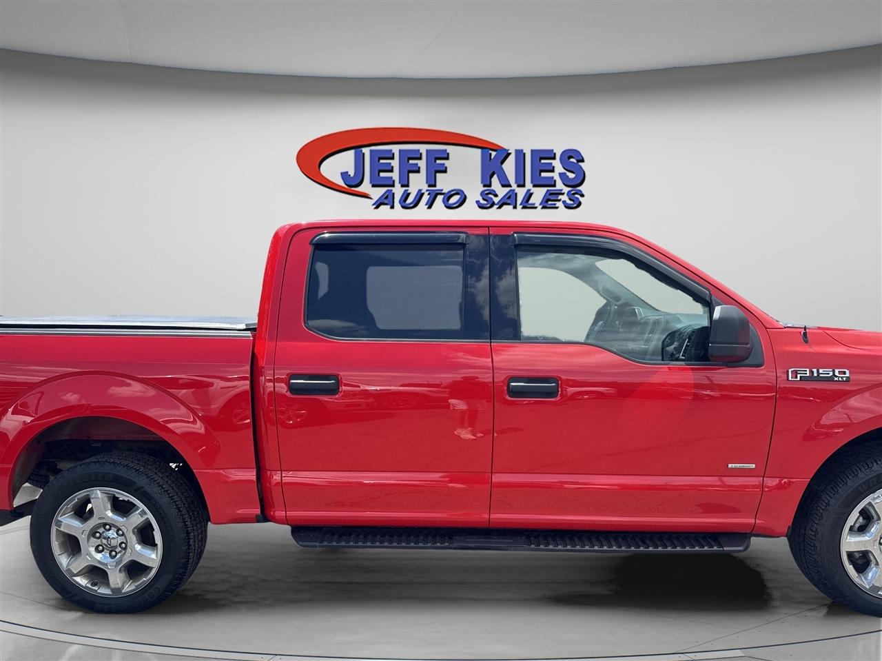 Ford F-150 4WD SuperCrew 145" Lariat 2016