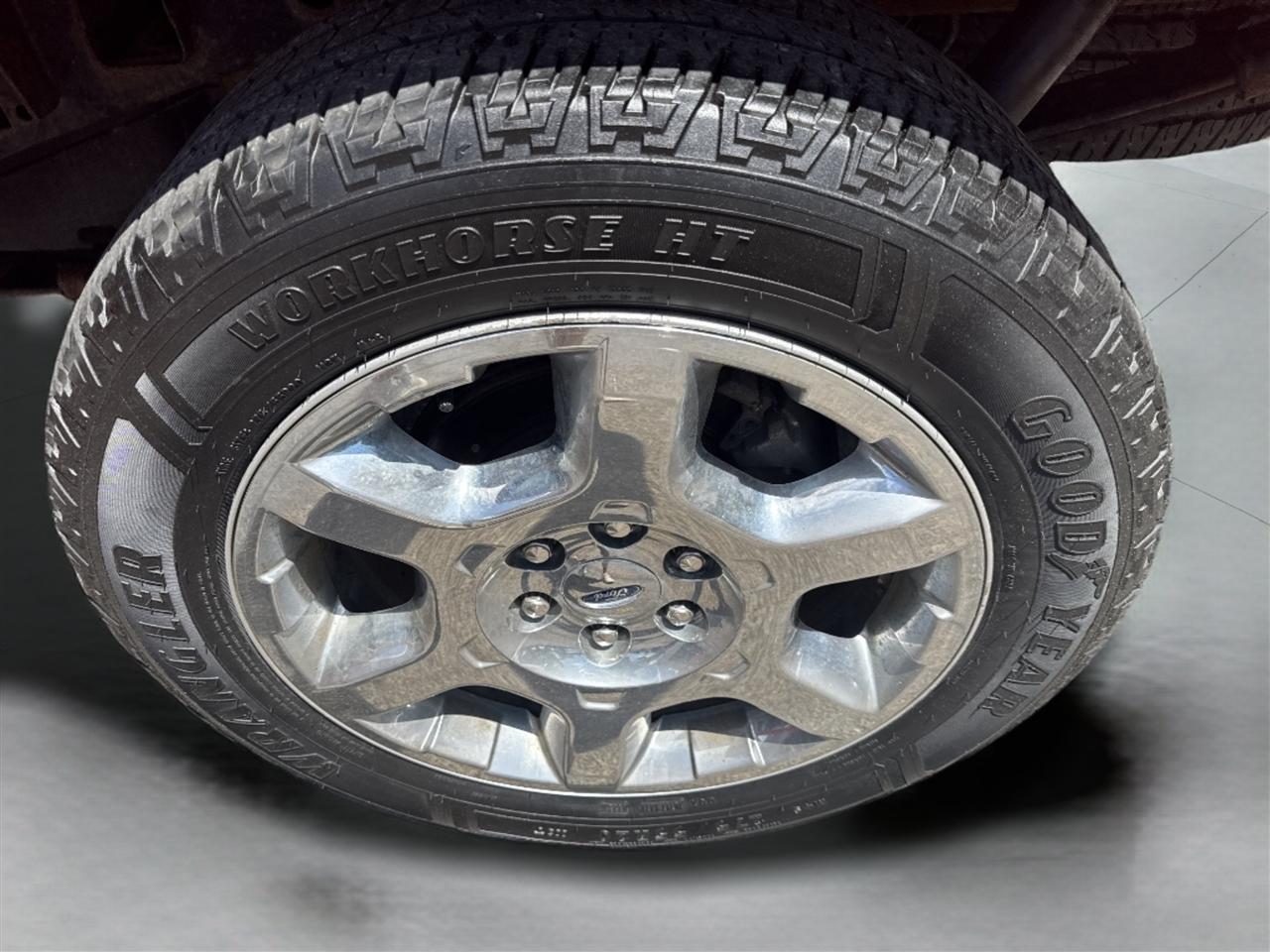 Ford F-150 4WD SuperCrew 145" Lariat 2016