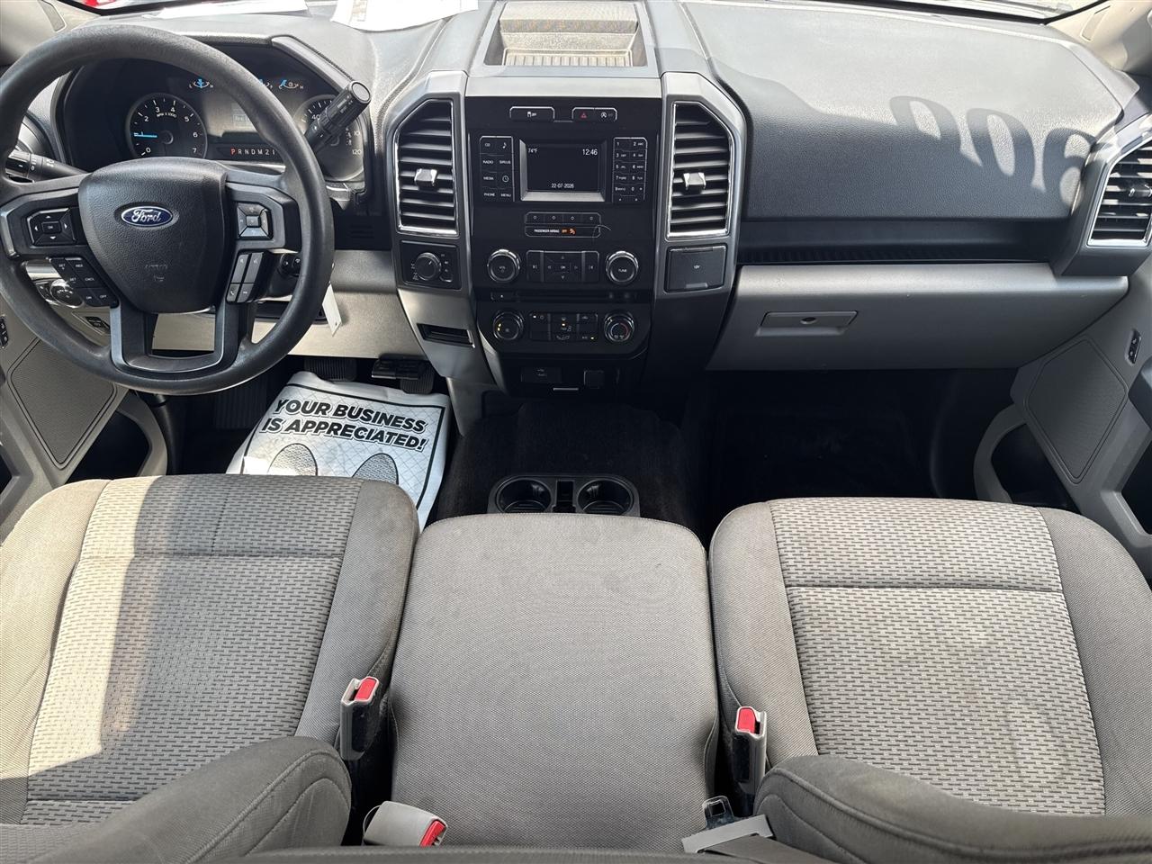 Ford F-150 4WD SuperCrew 145" Lariat 2016