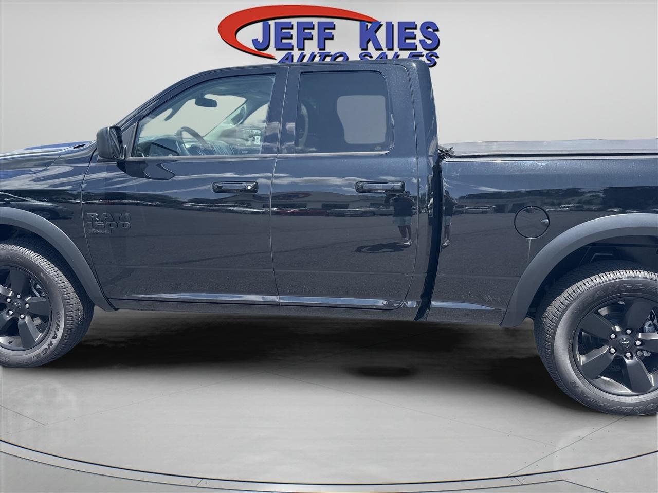 RAM 1500 Classic Warlock 4x4 Quad Cab 6'4" Box 2019