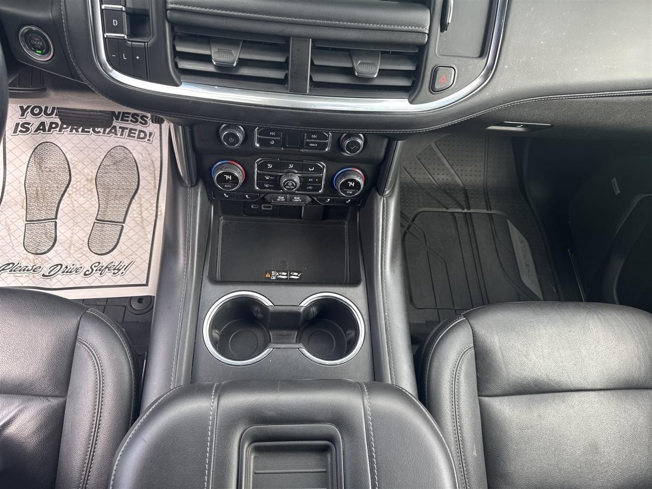 Chevrolet Suburban 4WD 4dr LT 2022