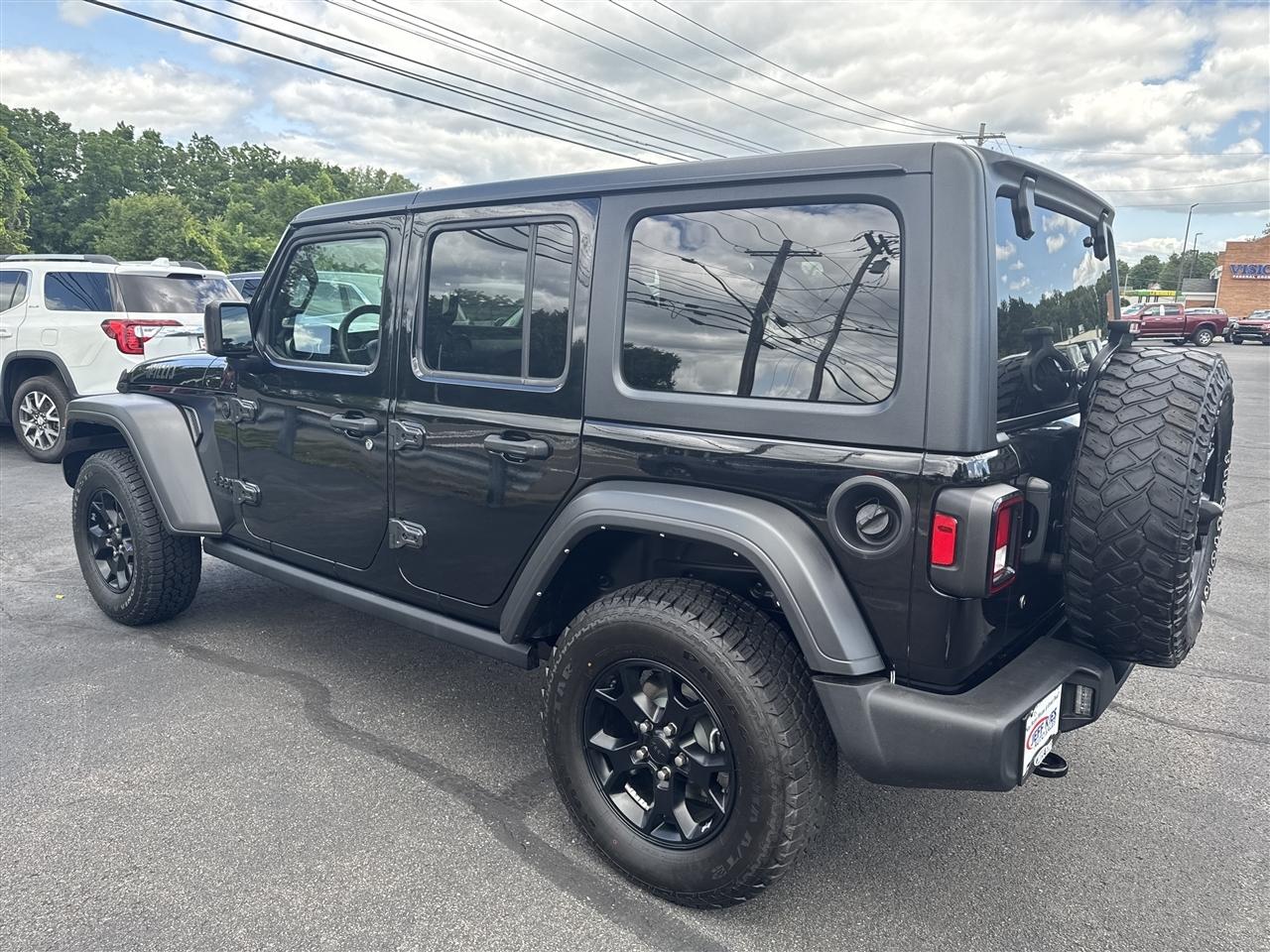Jeep Wrangler Unlimited Willys Sport 4x4 2021