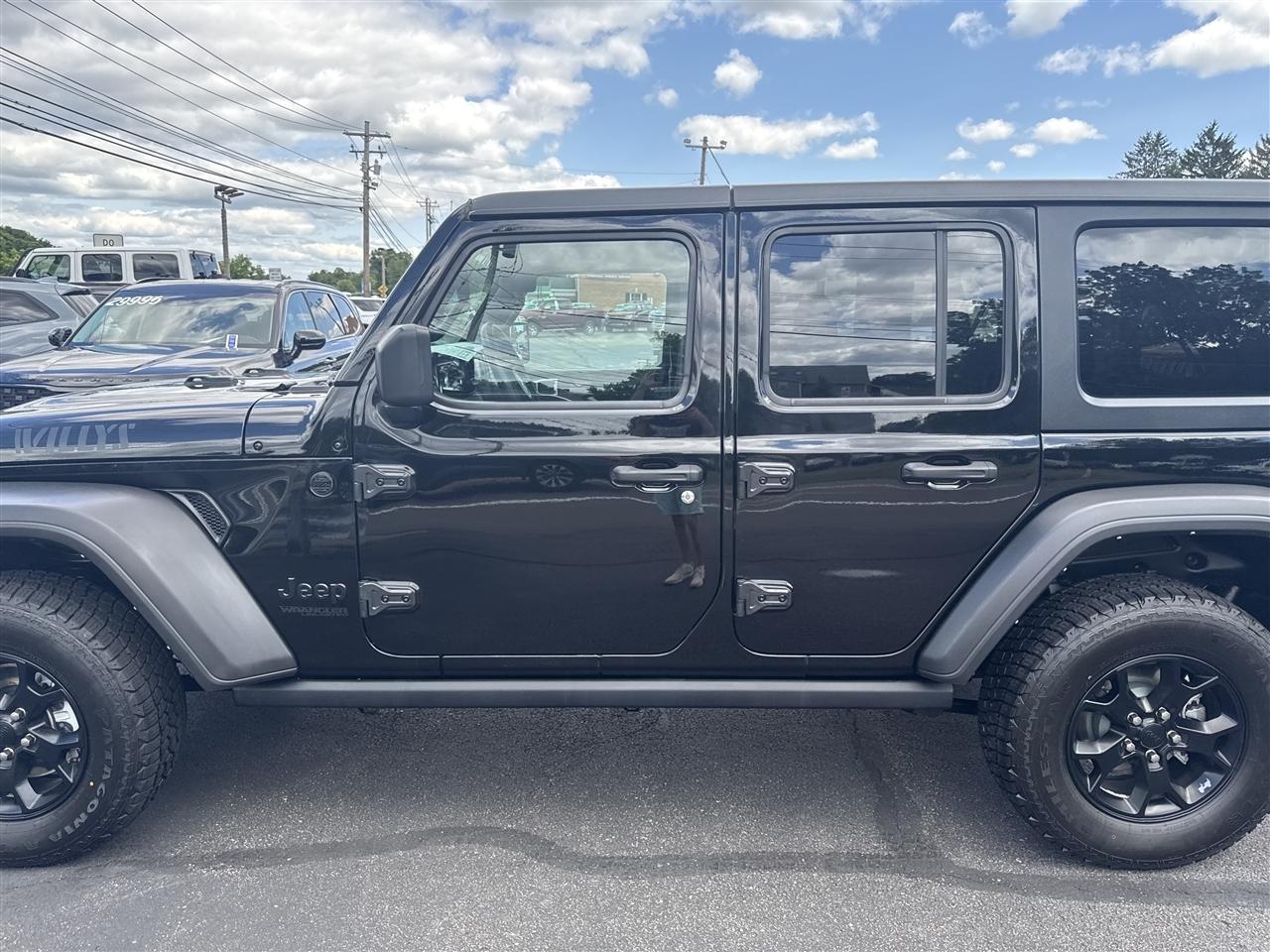 Jeep Wrangler Unlimited Willys Sport 4x4 2021