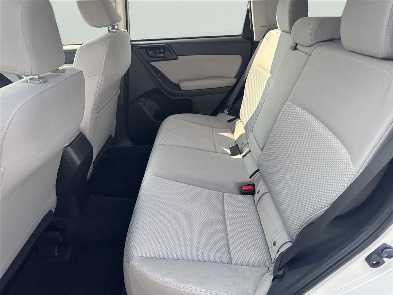 Subaru Forester 4dr CVT 2.5i Premium PZEV 2016