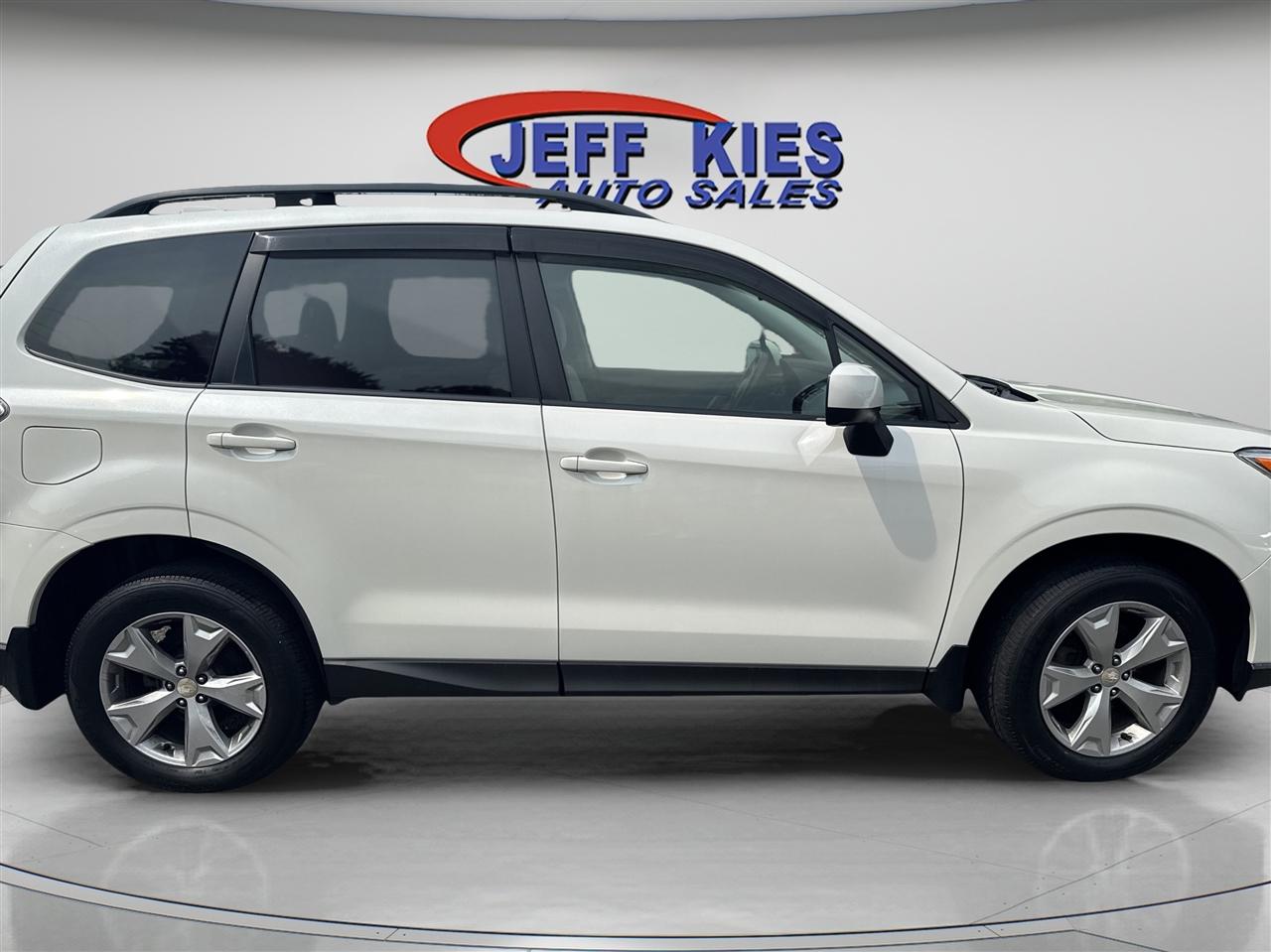 Subaru Forester 4dr CVT 2.5i Premium PZEV 2016