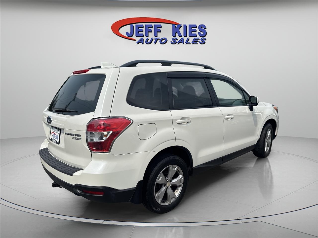 Subaru Forester 4dr CVT 2.5i Premium PZEV 2016
