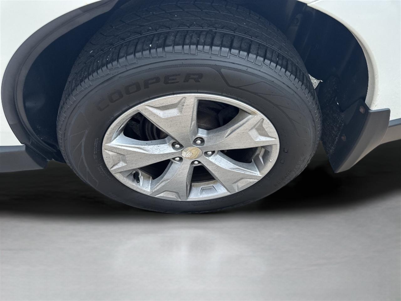 Subaru Forester 4dr CVT 2.5i Premium PZEV 2016