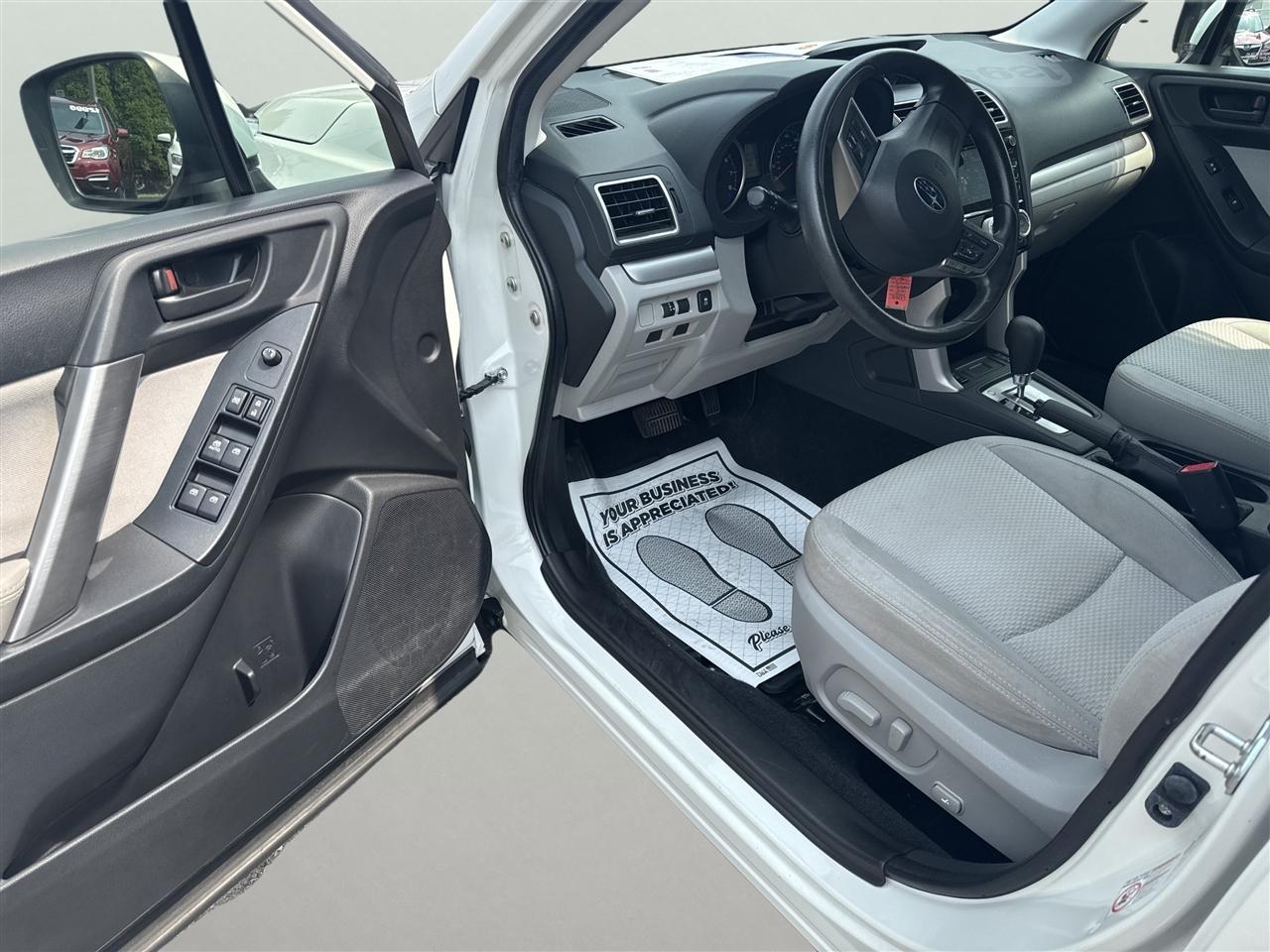 Subaru Forester 4dr CVT 2.5i Premium PZEV 2016