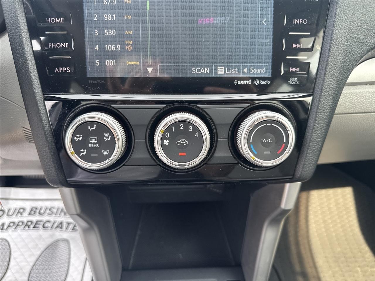 Subaru Forester 4dr CVT 2.5i Premium PZEV 2016