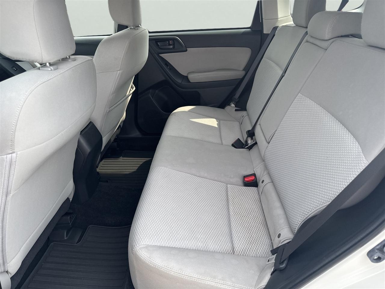 Subaru Forester 4dr CVT 2.5i Premium PZEV 2016