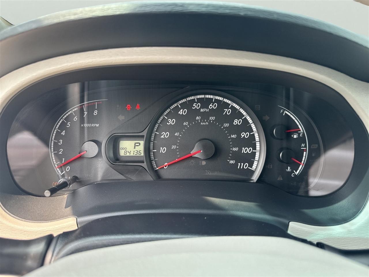 Toyota Sienna 5dr 8-Pass Van V6 LE FWD (Natl) 2014