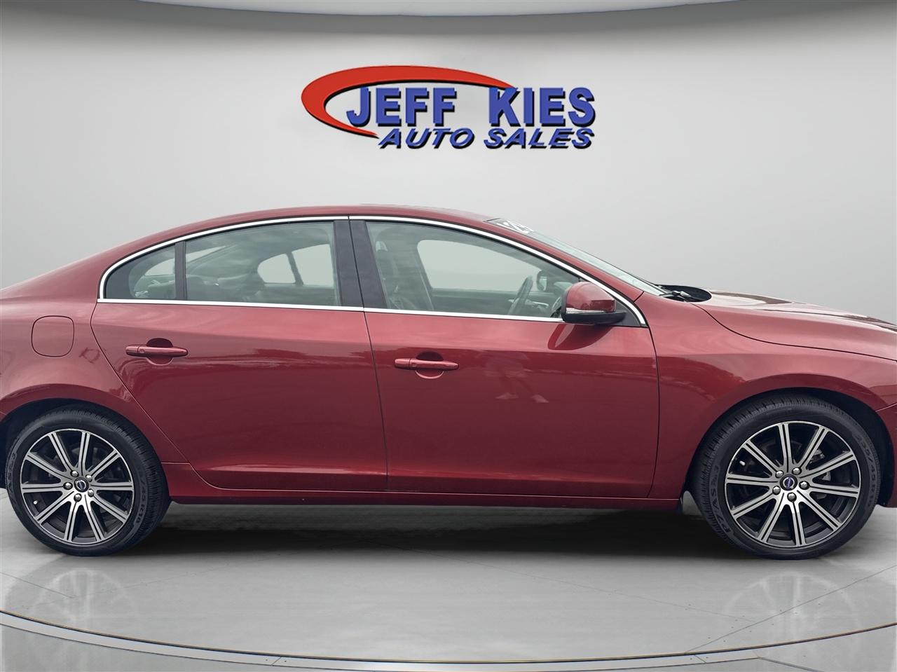 Volvo S60 Inscription 4dr Sdn T5 Drive-E Platinum FWD 2016
