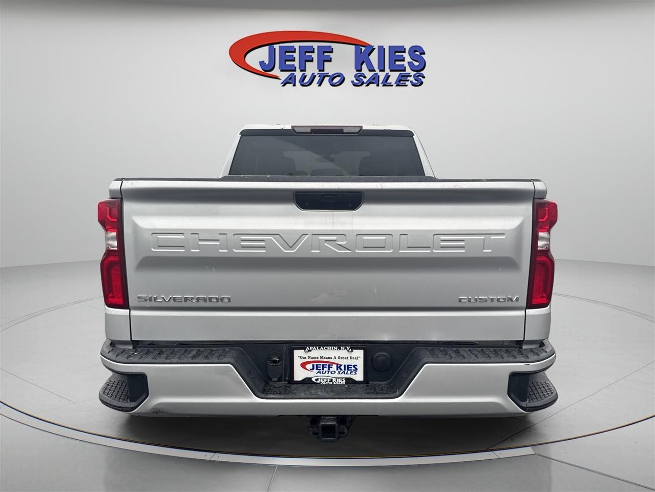 Chevrolet Silverado 1500 4WD Double Cab 147" Custom 2020