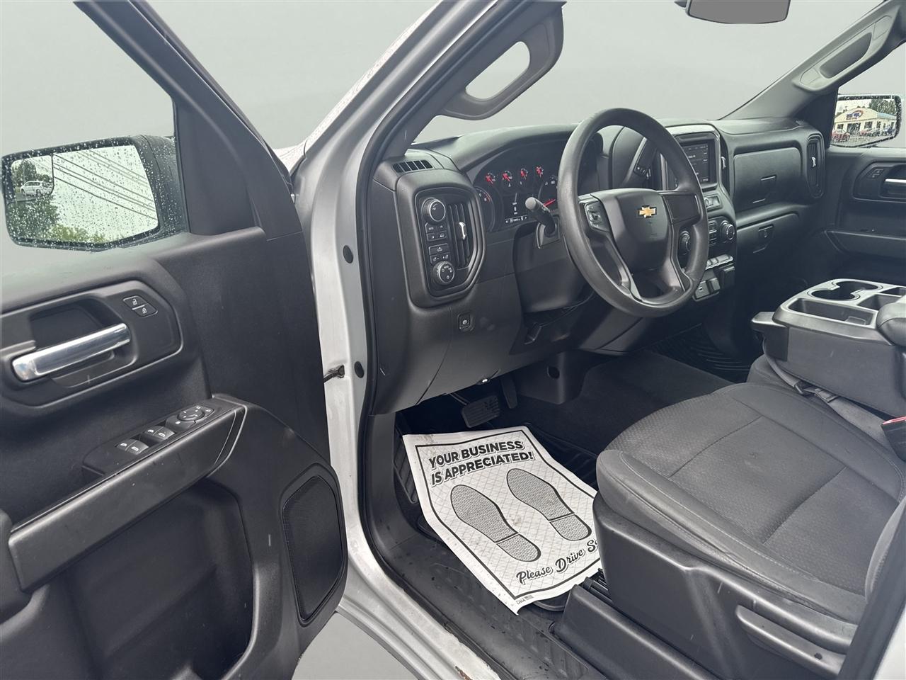 Chevrolet Silverado 1500 4WD Double Cab 147" Custom 2020