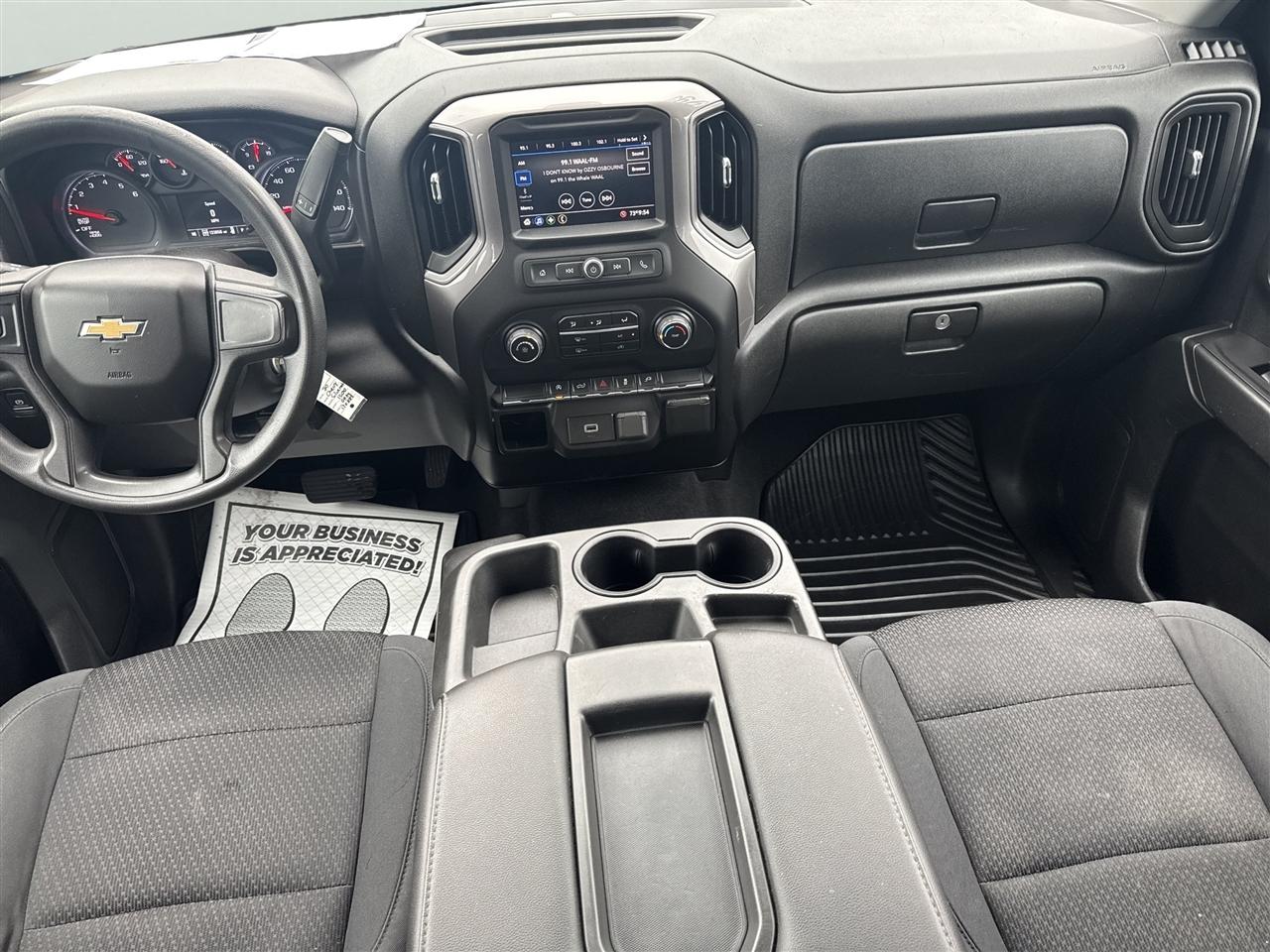 Chevrolet Silverado 1500 4WD Double Cab 147" Custom 2020