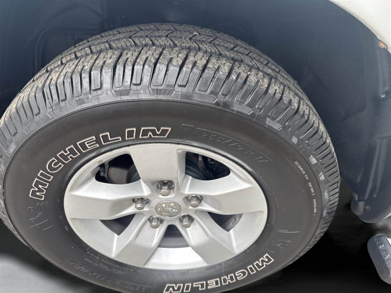 RAM 1500 Tradesman 4x4 Crew Cab 6'4" Box 2018
