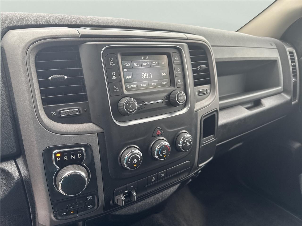 RAM 1500 Tradesman 4x4 Crew Cab 6'4" Box 2018