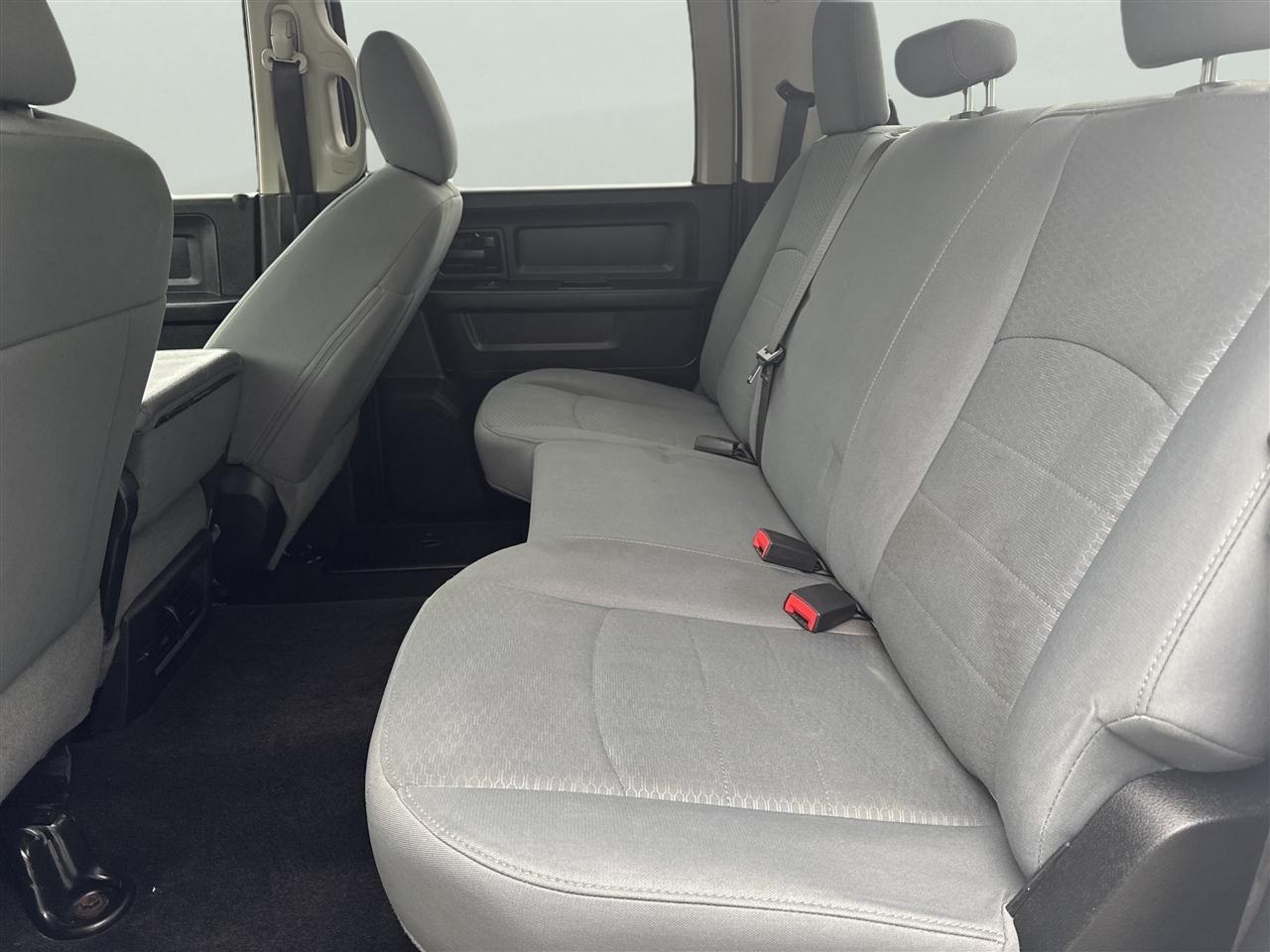 RAM 1500 Tradesman 4x4 Crew Cab 6'4" Box 2018