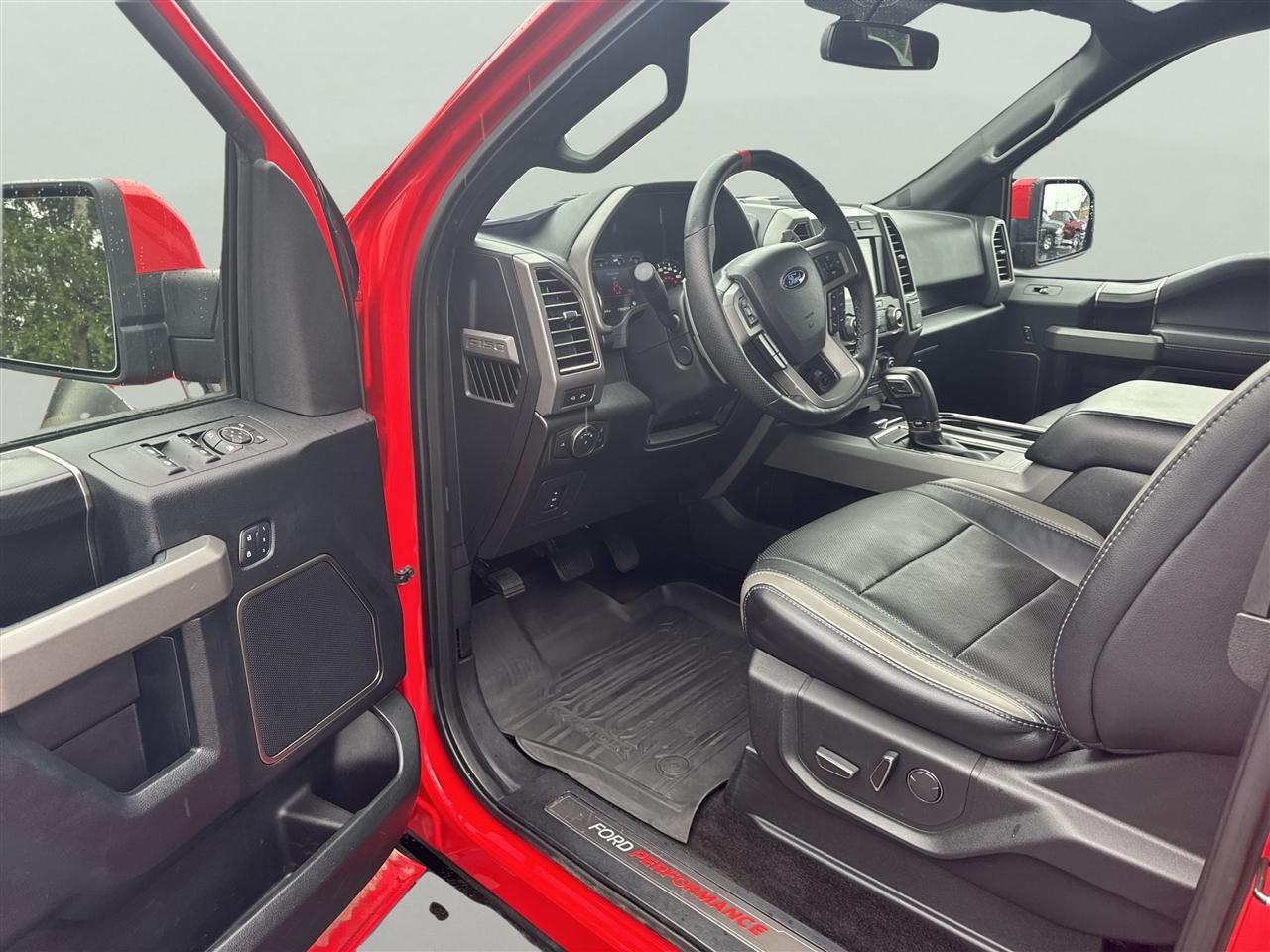 Ford F-150 Raptor 4WD SuperCab 5.5' Box 2018