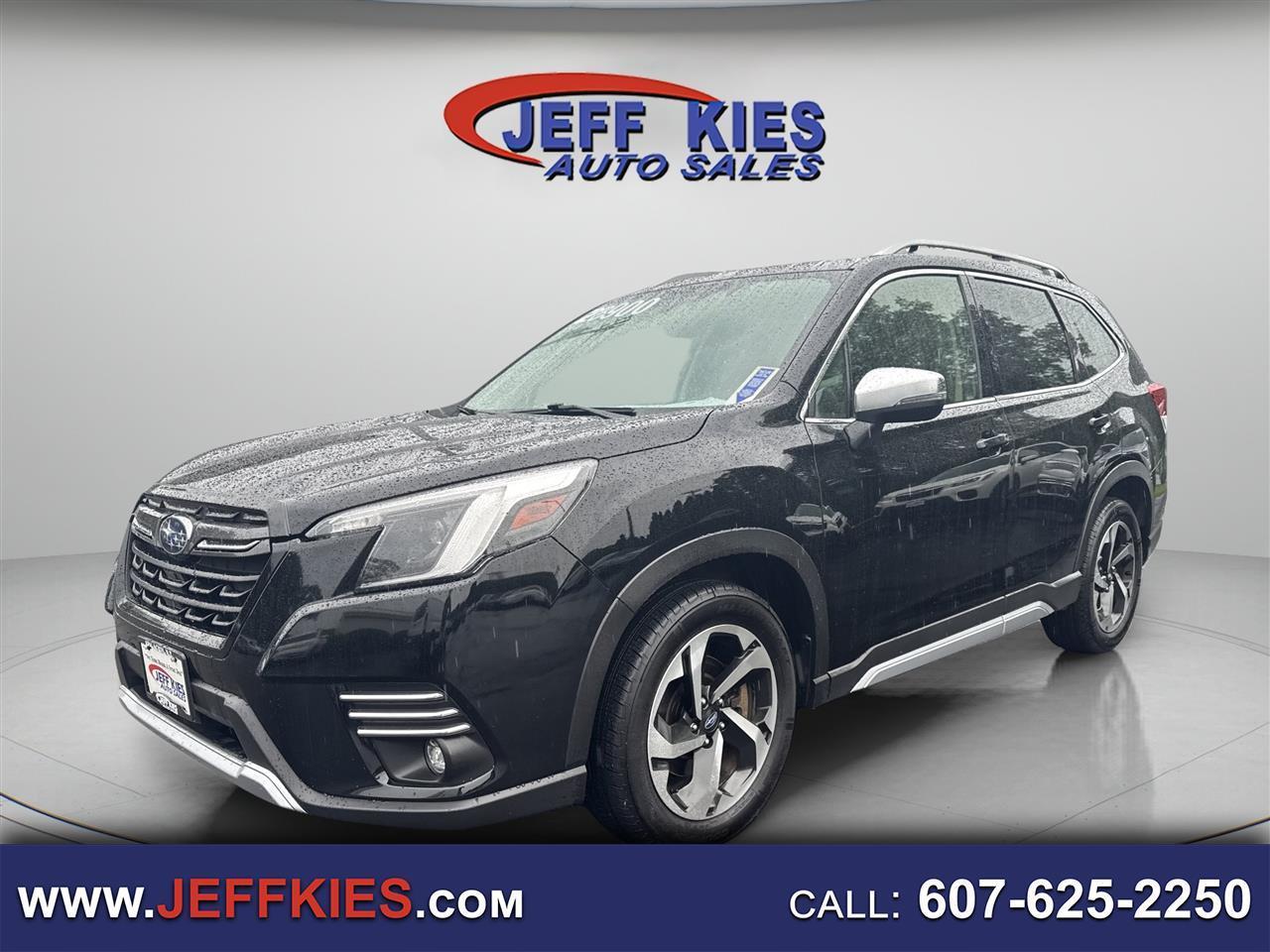2022 Subaru Forester Touring CVT